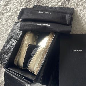 1st hand owner, used once, excellent condition, stains already there upon buying